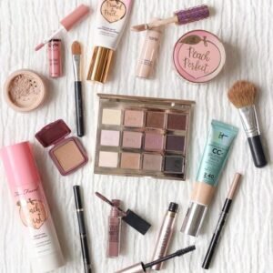 make up and beauty equipment's for sale in Spain{foundation, primmer, powder, brush, bronzer, eye lash, mascara, lipstick, lip liner, body make up}