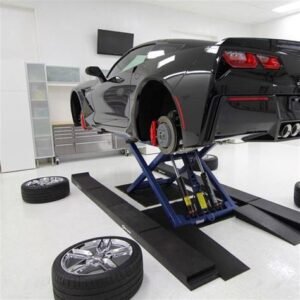 Garage equipment for sale in Spain{ car lifts, jacks, air compressors, tool box ,tool box}