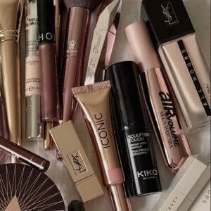 make up and beauty equipment's for sale in Spain{foundation, primmer, powder, brush, bronzer, eye lash, mascara, lipstick, lip liner, body make up}