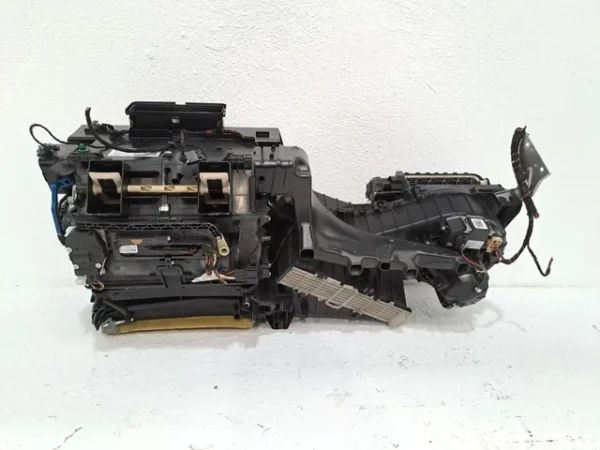 AUDI A4 AVANT (8K5) (2008) HEATING CABINET