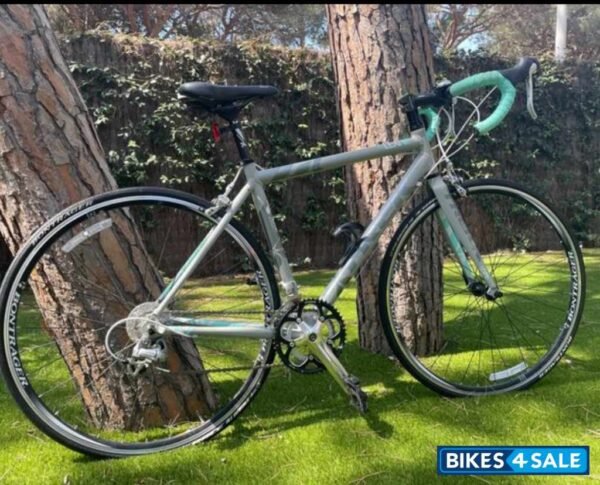 Bicycles for sale in Spain{Trek,Giant,Cannondale,Scott,Bianchi,Pinarello,Cervelo,Marida,Cube,Bycicles for sale in spain}